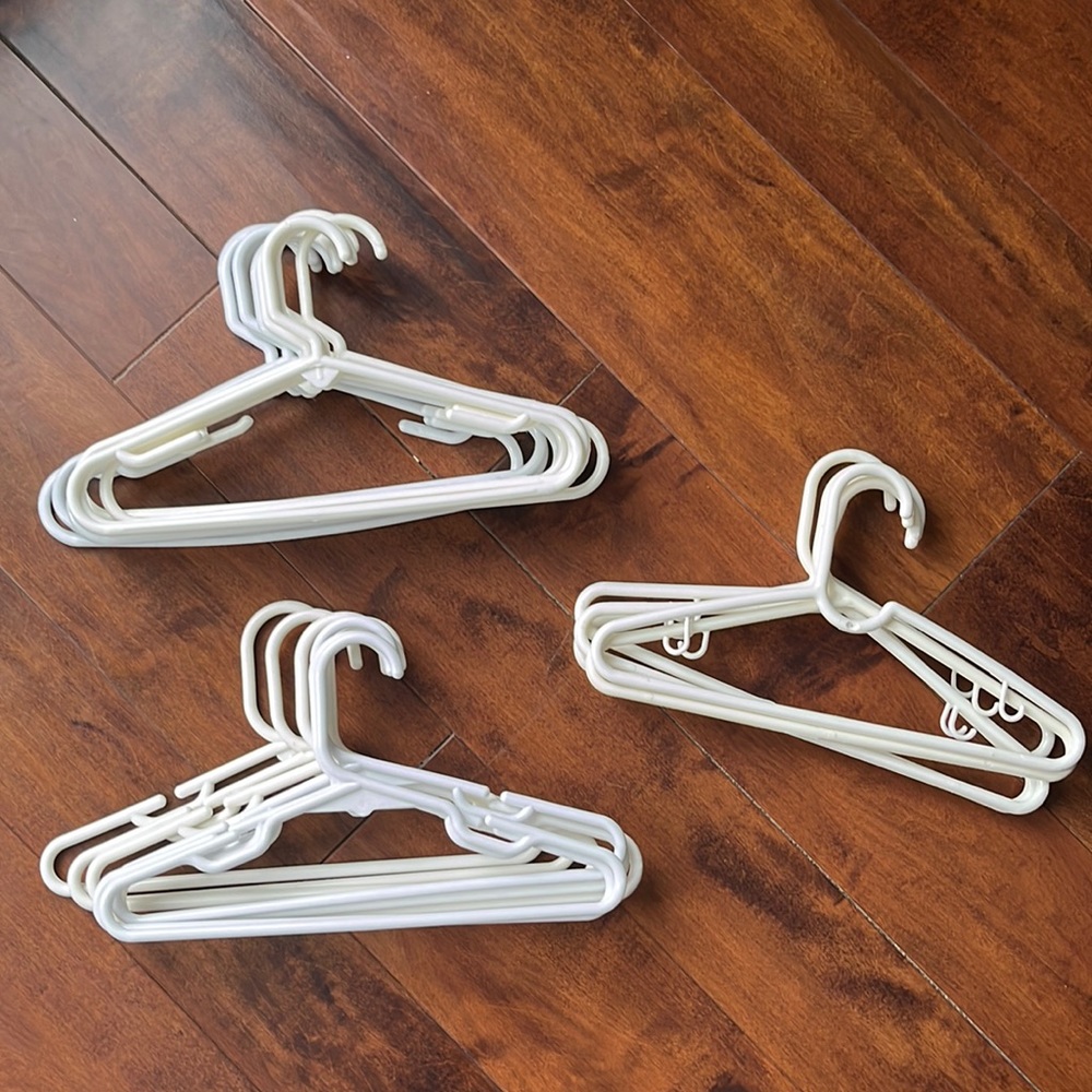 White and cream mix of 21 kids hangers